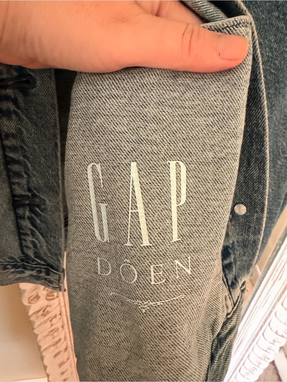 GAP Doen Denim Jacket - Picture 5 of 8